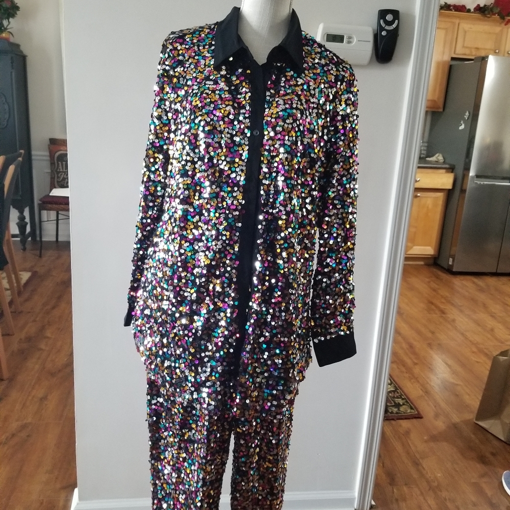 sequins outfit with joggers
